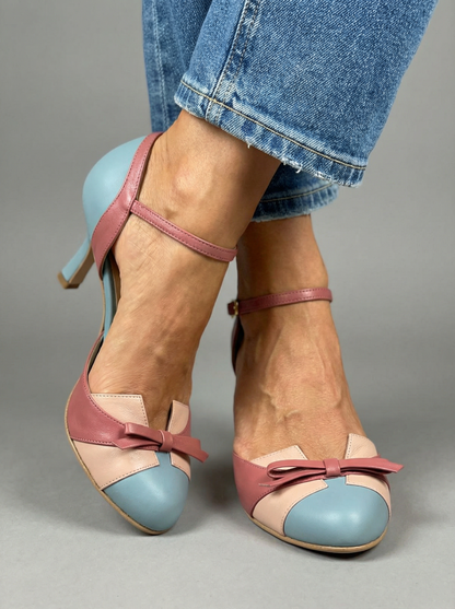 Passione – Bow-detail Court Shoes with All-day Comfort